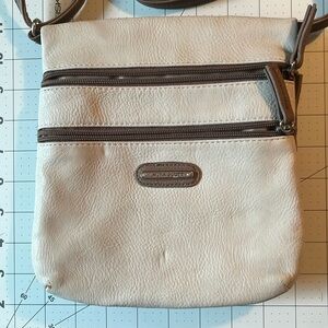 Vintage Laura Scott crossbody—tons of pockets!!